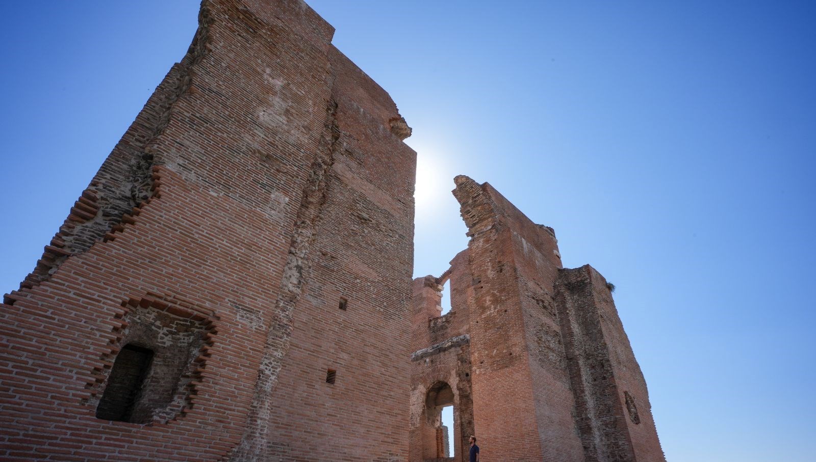 pergamon antik kentindeki kizilavlu ziyarete acilacak Fkfmwpif