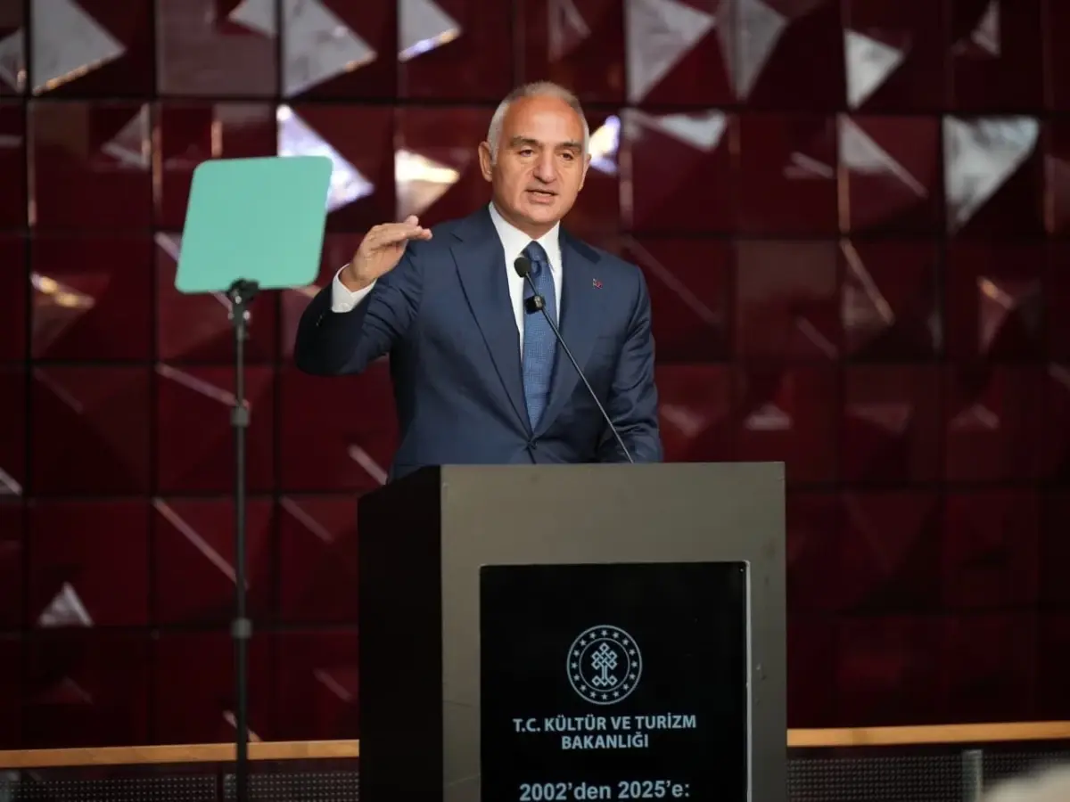 2025-2026 Kültür-Sanat sezonu başladı: Sanat Her Yerde 2025 2026 kultur sanat sezonu basladi sanat her yerde cGkEdWMH