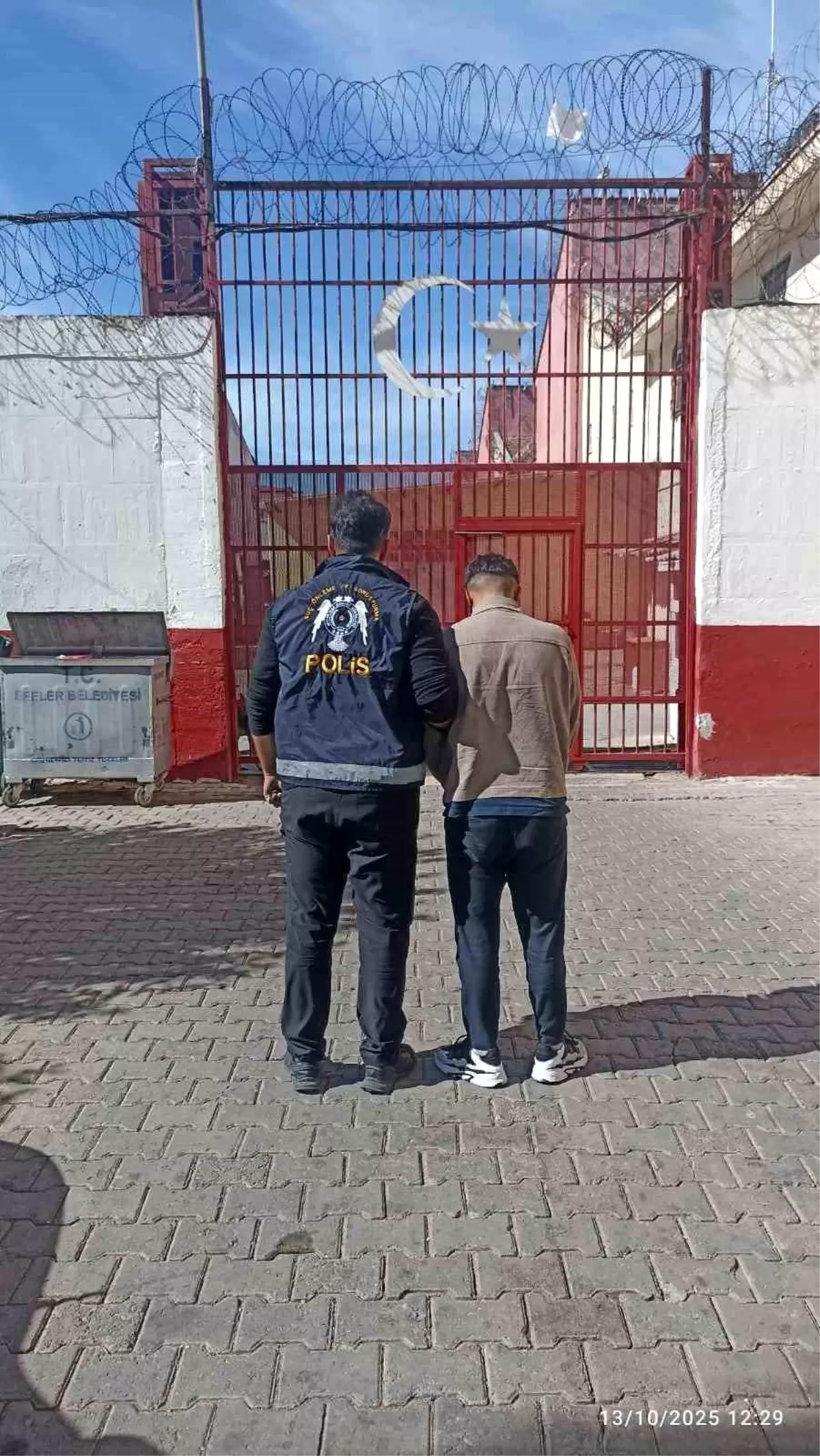 aydinda firari hukumlu polisi tarafindan yakalandi sQ47Hejm.jpg