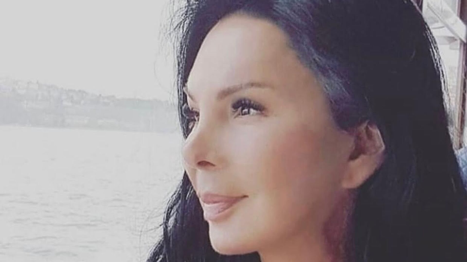 unlu oyuncu ve sarkici nese aksoy hayatini kaybetti j6aB7Raw.jpg