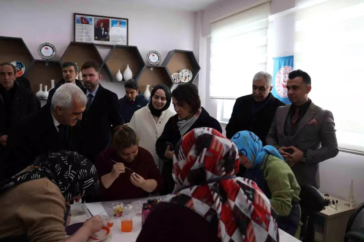 TBMM Komisyonu, Erzurum Engelsiz Yaşam Merkezinde incelemelerde bulundu