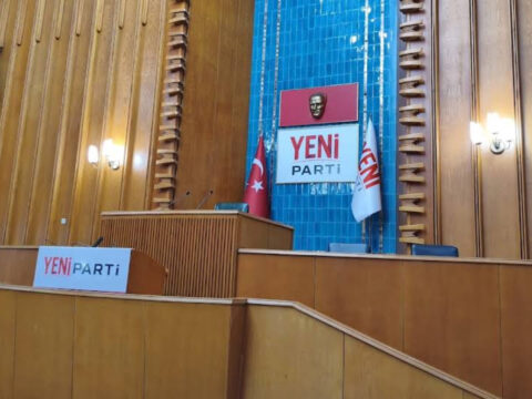 Son dakika ozgur ozel chpye veda ettigi salona bir hafta sonra ana muhalefet fC7UQxfm